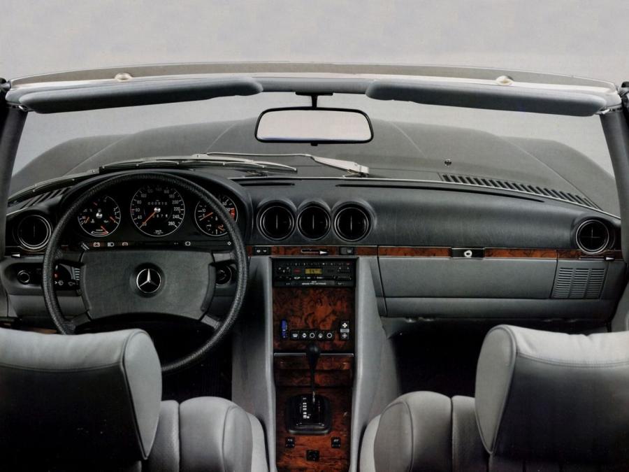  Mercedes-Benz SL-Class 1971 года  (фото 13 из 20)
